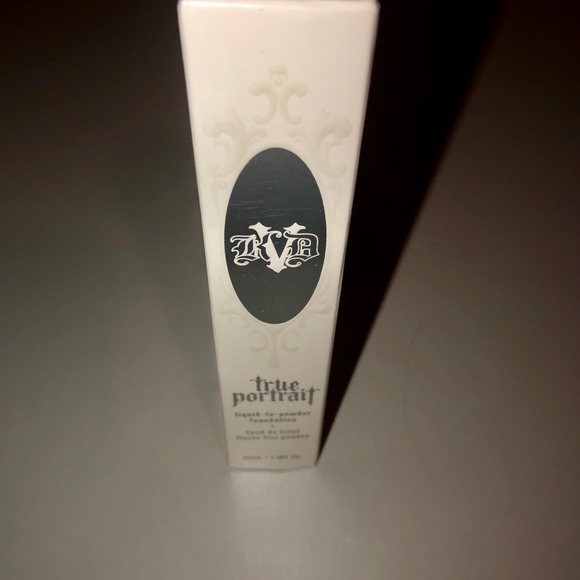 True Portrait Liquid-to-Powder Foundation // KVD - Picture 6 of 7